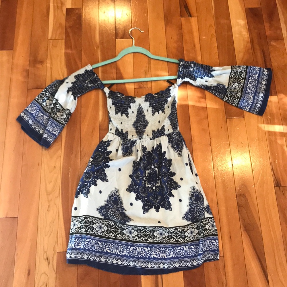 Off the shoulder flowy dress